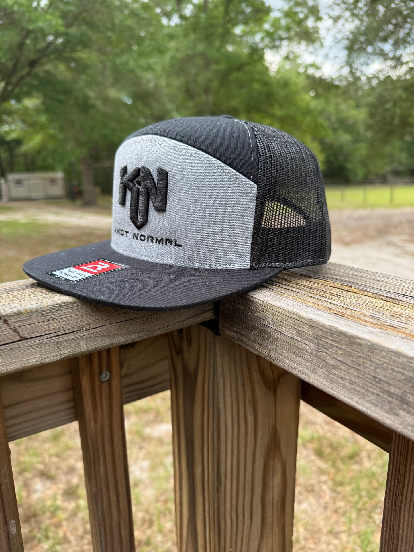 KN - Heather Grey/Black